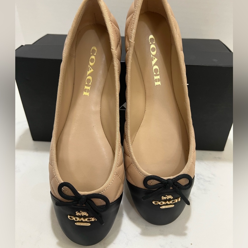 Coach Women's Tan and Black Ballet Flats - Picture 8 of 11